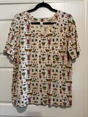 Kate Quinn boxy T The Woods Collection